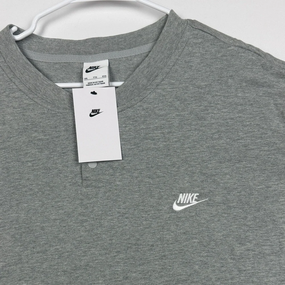 Nike Men's Heather Gray Long Sleeve Tee XXL. NWT